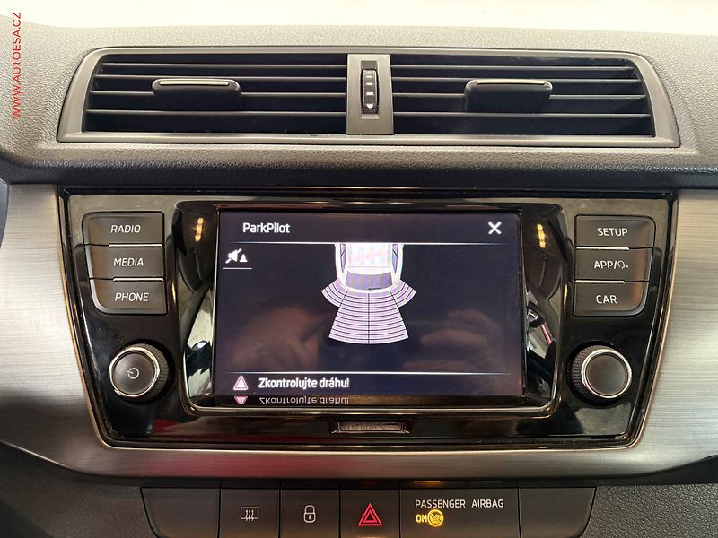 Škoda Fabia (2019) 1.0 TSI, ČR, LED, AC, temp - fotka 13 z 15