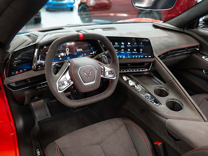 Chevrolet Corvette (2026) 6.2 Cabrio 3LT Z51 Facelift - fotka 14 z 44