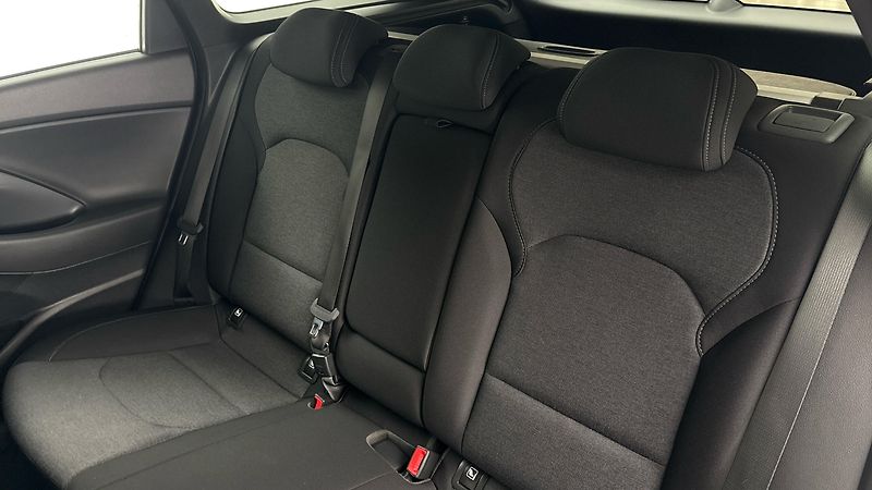 Hyundai i30 1.0 T-GDI Smart Kombi - fotka 16 z 24