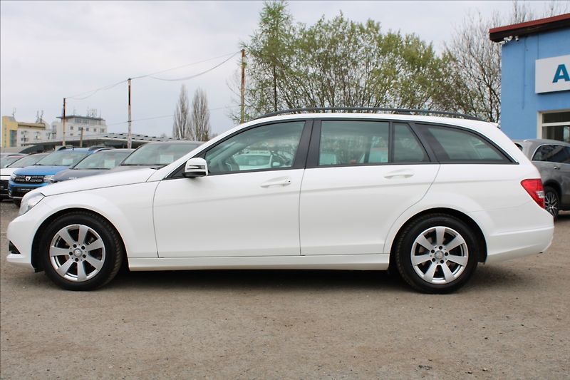 Mercedes-Benz Třídy C 2,1 200d  NOVÉ V ČR,VÝHŘEVY - fotka 8 z 32
