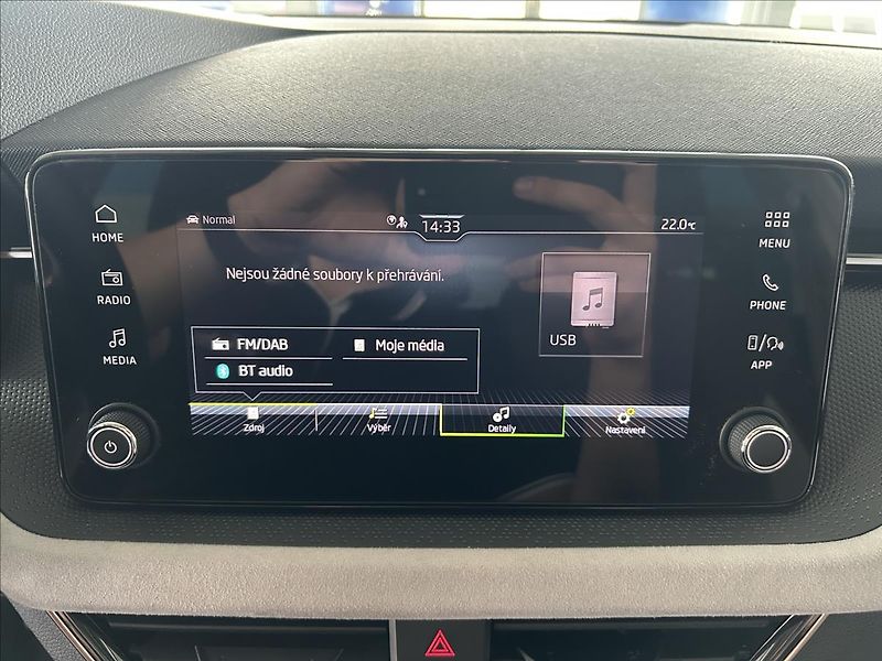 Škoda Kamiq 1,0   TSI85kW,1.MAJITEL,ČR,FIR - fotka 18 z 35