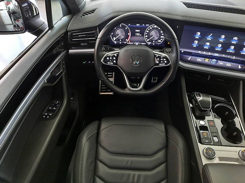 Volkswagen Touareg (2022) R-Line 3.0 TDI 4Motion (210kW/ - fotka 11 z 30
