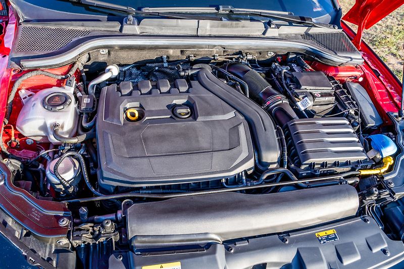 Škoda Scala (2021) Monte Carlo 1.5 TSI, TOP stav - fotka 24 z 29