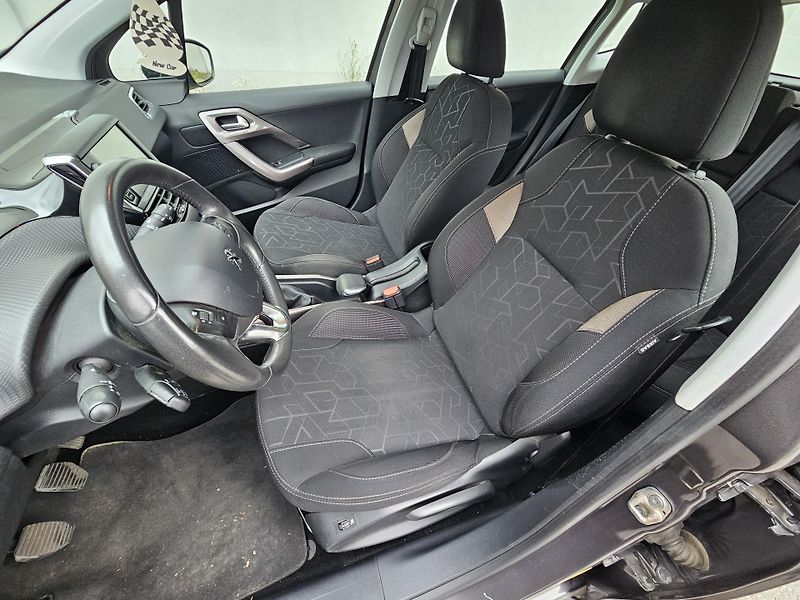 Peugeot 2008 (2016) 1.2i TAŽNÉ  - fotka 9 z 18