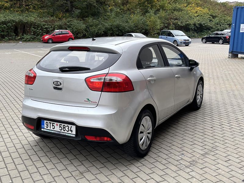 Kia Rio (2015) 1.2i 63kw  - fotka 5 z 18