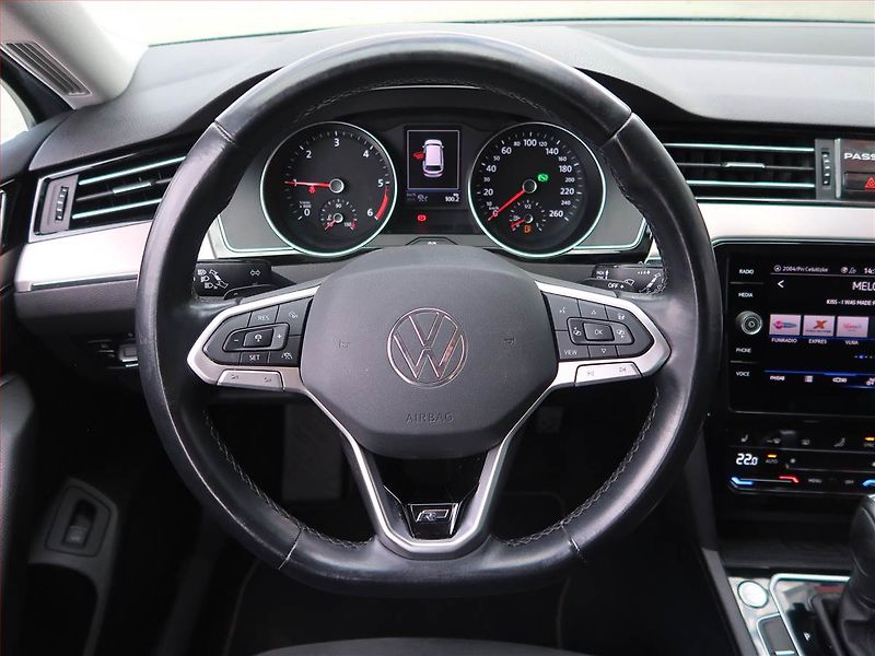Volkswagen Passat (2022) Elegance 2.0 TDI - fotka 18 z 19