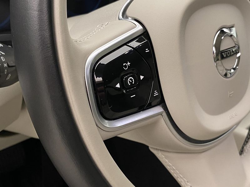Volvo V60 B5 INSCRIPTION AUT REZERVACE - fotka 20 z 42