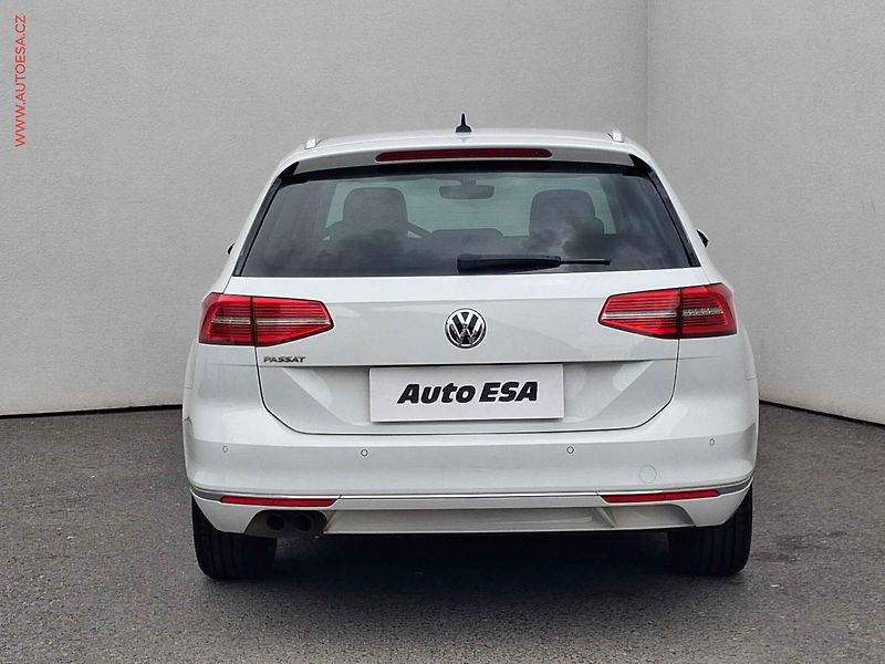 Volkswagen Passat (2019) 2.0TDi, DSG, LED, navi - fotka 5 z 20