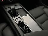 Volvo V60 B4 DARK PLUS AUT - náhled 26