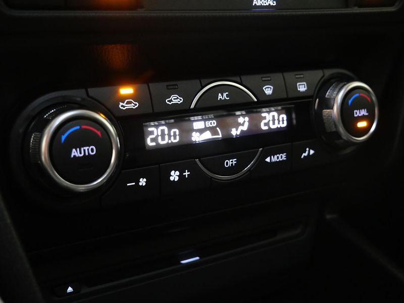 Mazda 3 - fotka 17 z 25