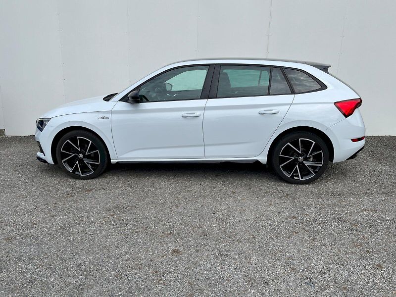 Škoda Scala (2023) 1.5 TSI 110kW Monte Carlo - fotka 16 z 29