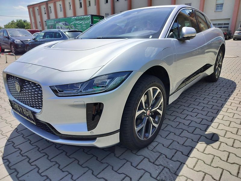 Jaguar I-Pace EV400 AWD HSE, navi, kůže     - fotka 3 z 36