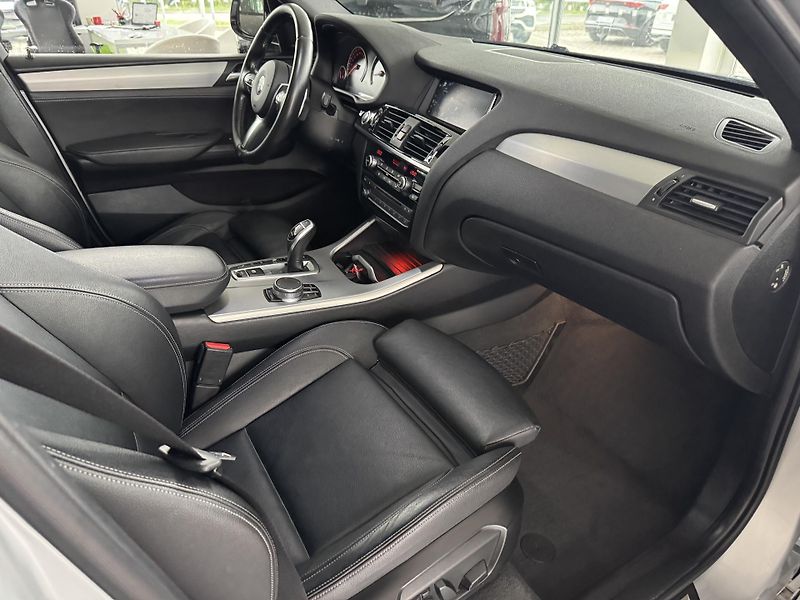 BMW X4 (2017) X4 M40i xDrive HARMAN KARDON - fotka 16 z 35