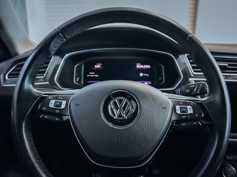 Volkswagen Tiguan 2.0 TDI DSG Highline 4MOT - fotka 11 z 32