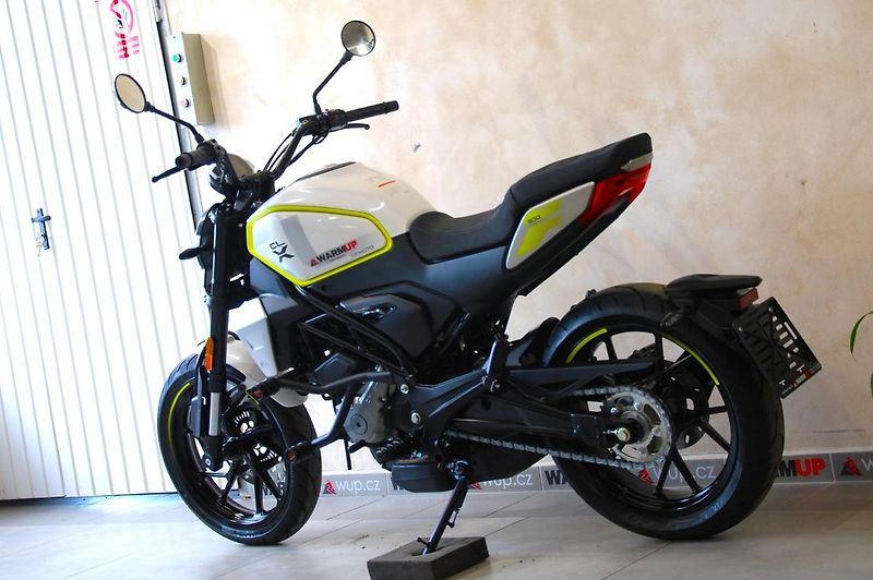 CFMOTO 300 CL-X (2026) 300CL-X - prezentační model,99 - fotka 15 z 20