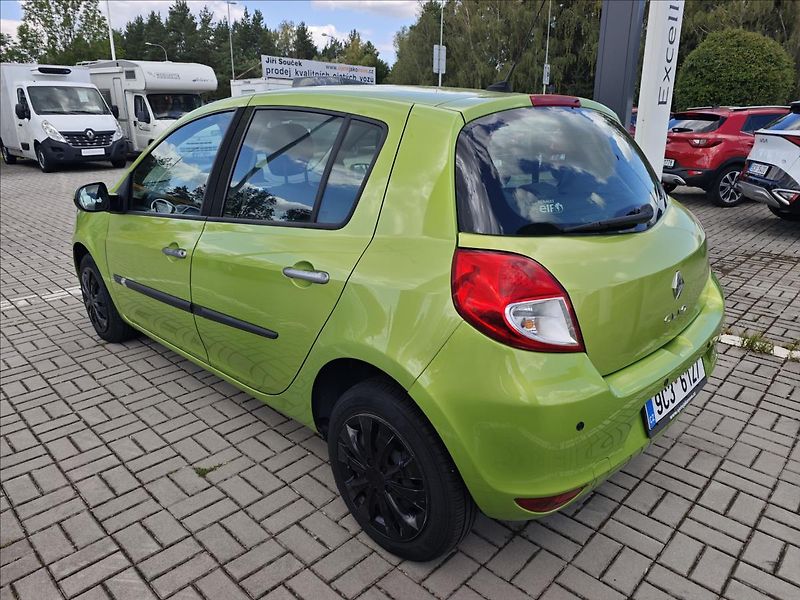 Renault Clio 1,2 16V  Authentique - fotka 4 z 19