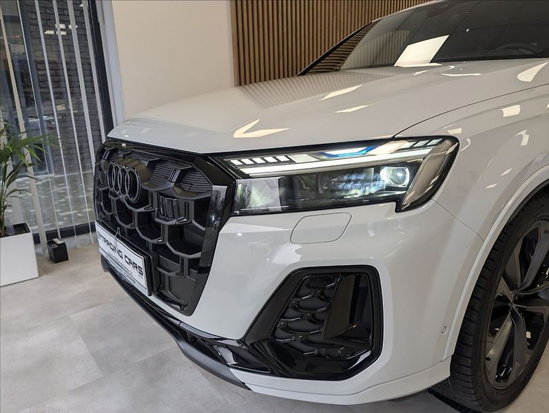 Audi Q7 3.0 TDI 50 s Line - fotka 6 z 35