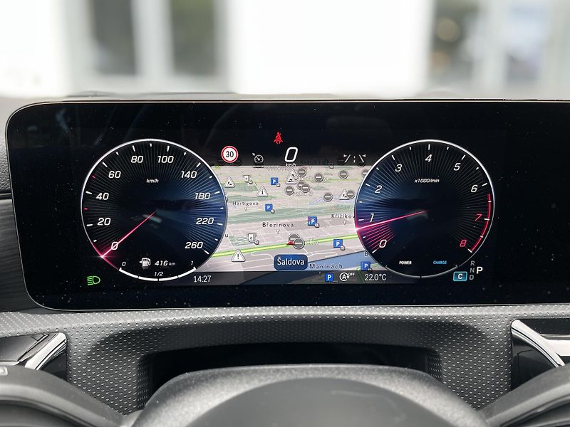 Mercedes-Benz Třídy A 180 AMG - fotka 17 z 27