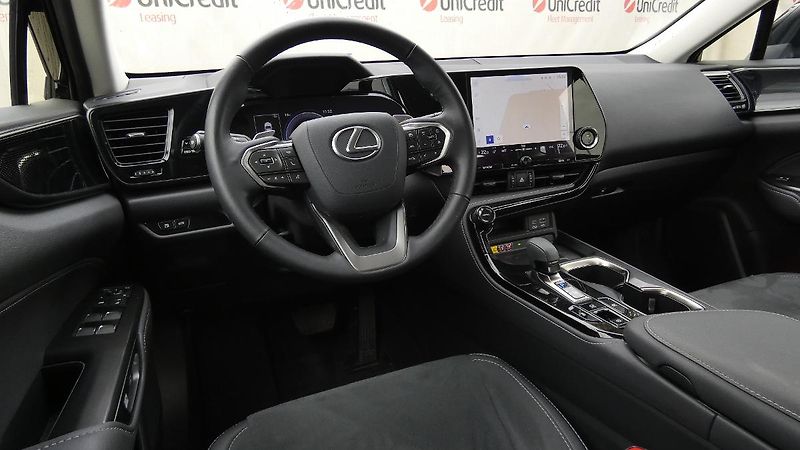 Lexus NX 350h 2.5 E-CVT Comfort Top - fotka 5 z 21
