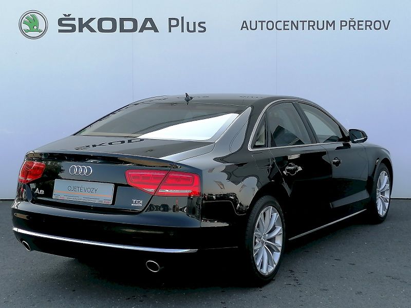 Audi A8 (2010) 4,2 V8 Quattro TOP - fotka 2 z 25