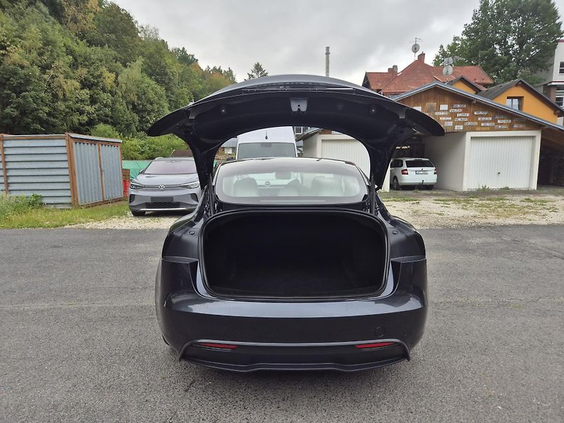 Tesla Model 3 LONG RANGE DUAL MOTOR SOH 93,5 - fotka 14 z 48