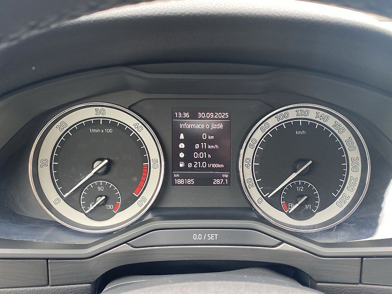 Škoda Superb (2020) 2.0 TDI DSG Style - fotka 11 z 32