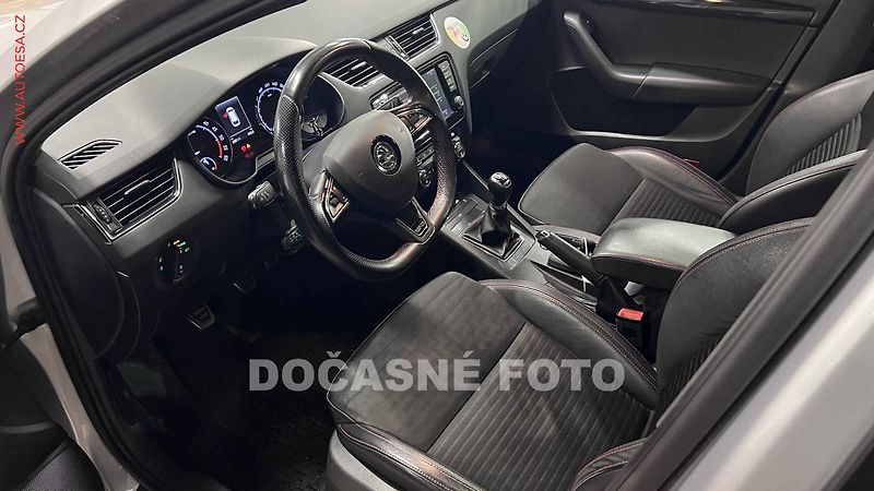 Škoda Octavia (2015) 2.0 TDi, ČR - fotka 3 z 3