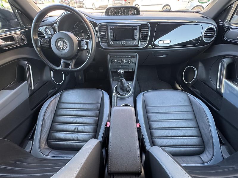Volkswagen Beetle 1.6TDi - fotka 15 z 20