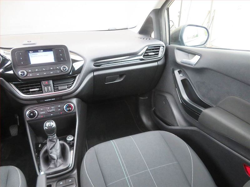 Ford Fiesta (2018) 1.1, Serv.kniha, Tempomat - fotka 8 z 14