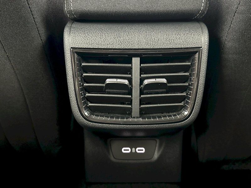 Škoda Fabia (2025) 1.0TSI 85kW Top Selection - fotka 28 z 31