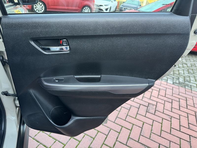 Suzuki Vitara (2021) 1.4i BoosterJet Allgrip LED - fotka 20 z 48