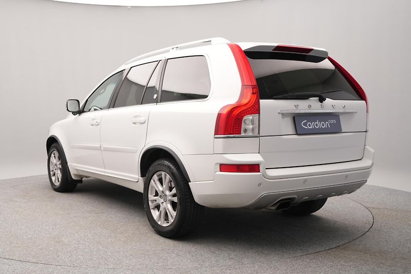 Volvo XC90 D5 AWD EXECUTIVE AUT CZ - fotka 8 z 36