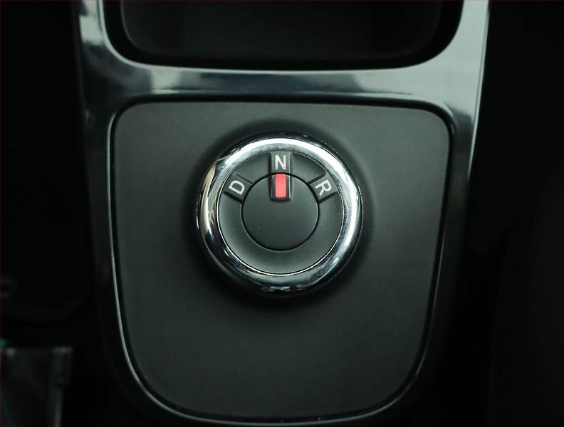 Dacia Spring (2022) Electric 45 (27 kWh), SoH 93% - fotka 13 z 18