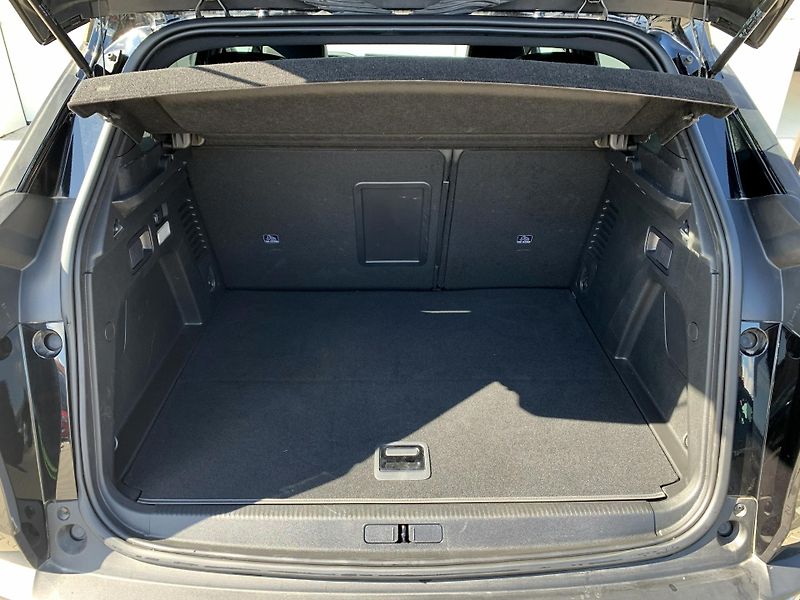 Peugeot 3008 ALLURE PACK 1.6 PHEV 165kW AT8 - fotka 5 z 33