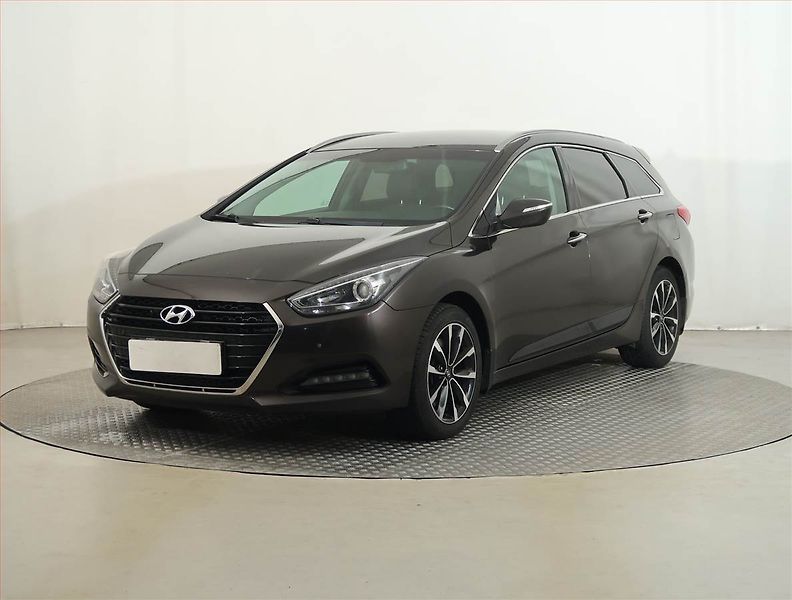 Hyundai i40 (2017) 1.7 CRDi, Serv.kniha, Navi - fotka 2 z 16