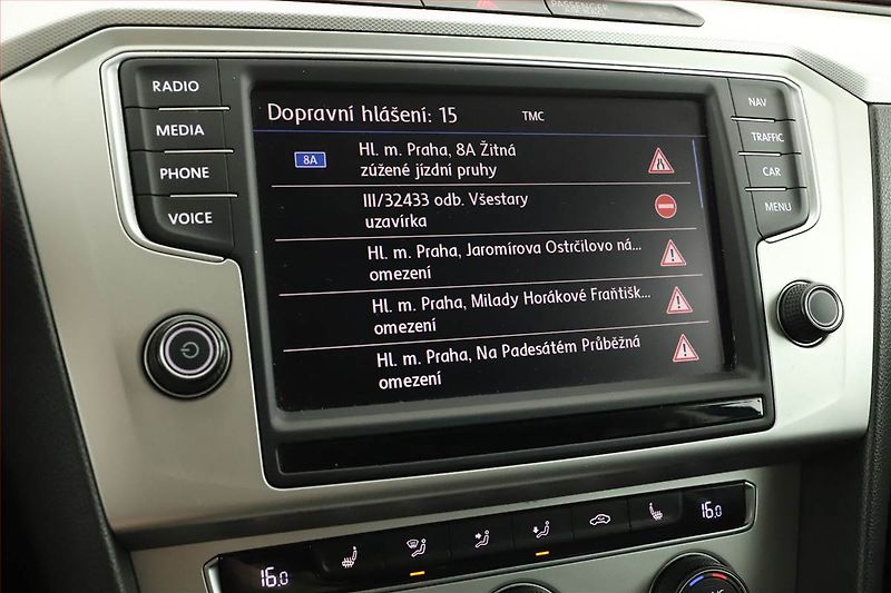 Volkswagen Passat (2015) 2.0 TDI, Navi, Tempomat - fotka 18 z 20
