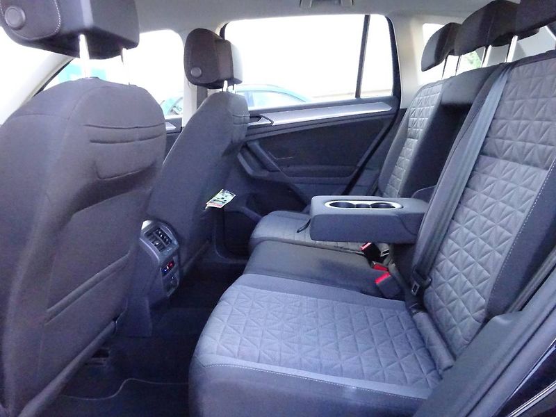 Volkswagen Tiguan (2022) 1,5TSi /110kW Life - fotka 17 z 29