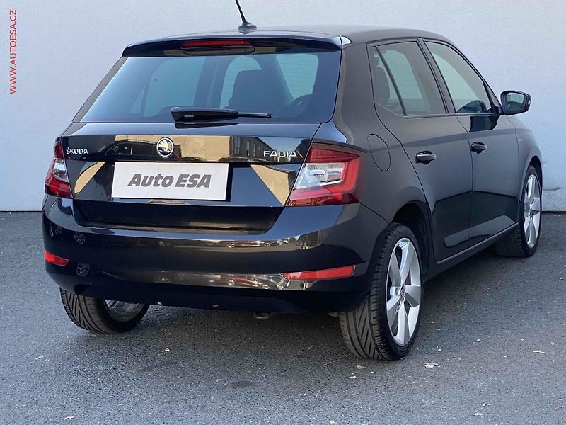 Škoda Fabia (2018) 1.0 TSi, Clever, navi - fotka 4 z 17