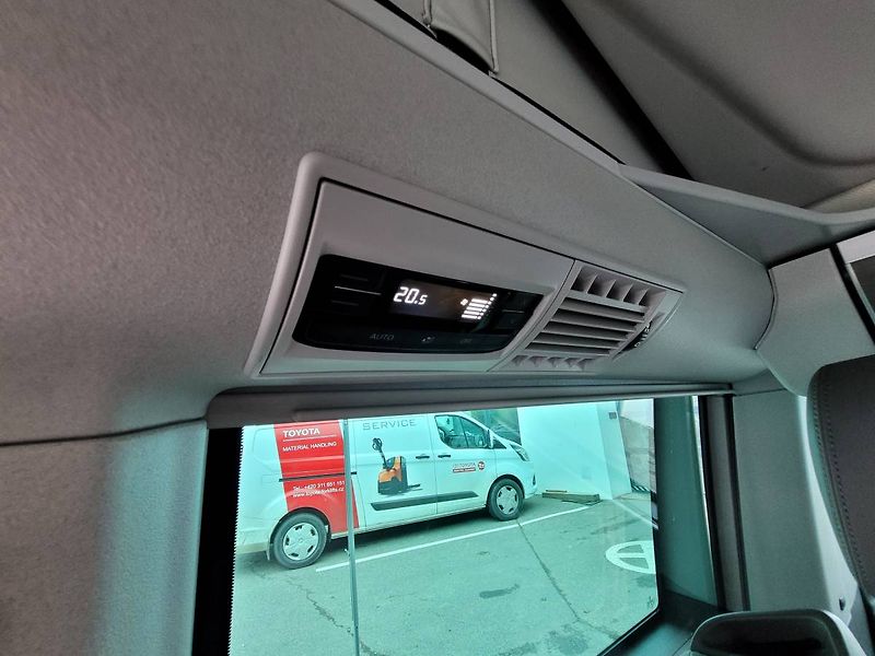 Volkswagen California (2024) 2.0 TDI DSG 4M Ocean UZÁVĚRKA - fotka 44 z 116