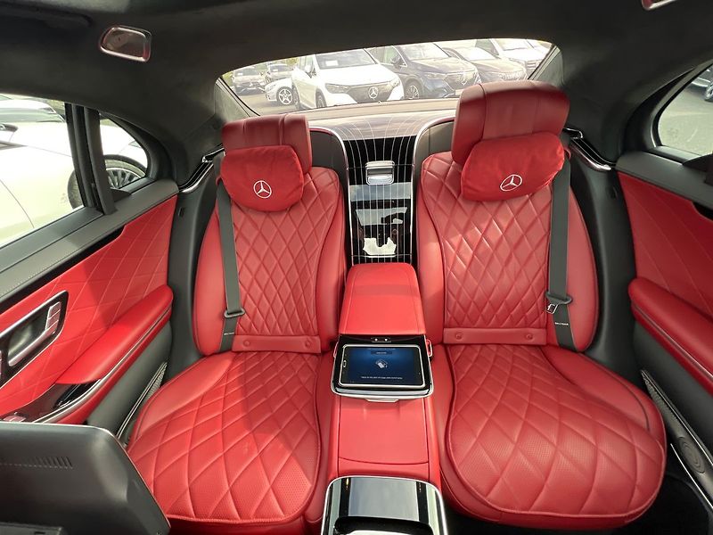Mercedes-Benz Třídy S S 400d 4Matic - fotka 39 z 42