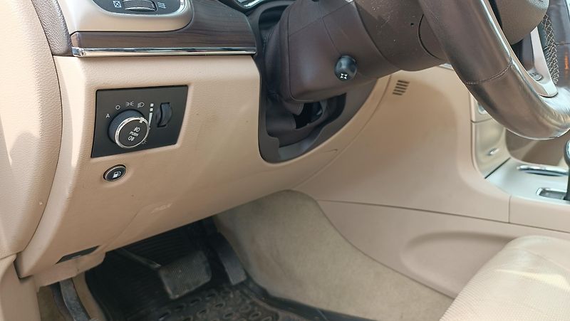 Jeep Grand Cherokee 3,0d Overland Nové v ČR - fotka 38 z 52