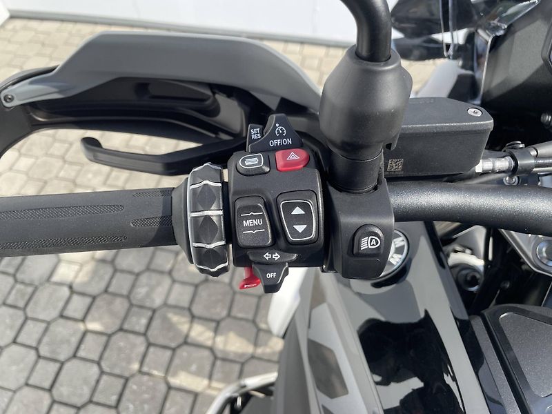 BMW (2026) R 1300 GS - fotka 11 z 12