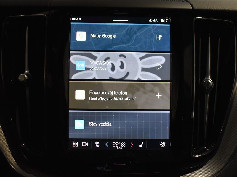 Volvo XC60 2,0 T6 AWD PLUS Black Edition - fotka 18 z 26