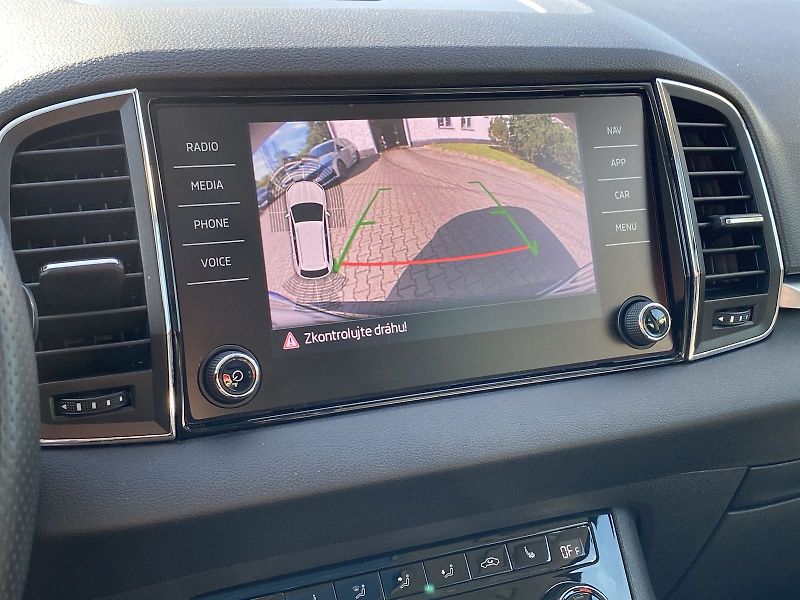 Škoda Karoq (2018) 1.5 TSI DSG Style + - fotka 22 z 36