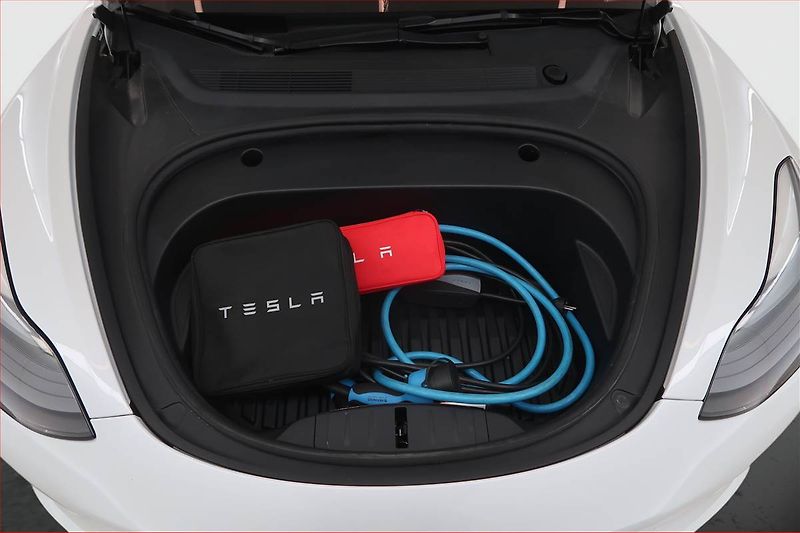 Tesla Model 3 (2021) Performance 78kWh, SoH 85% - fotka 27 z 27