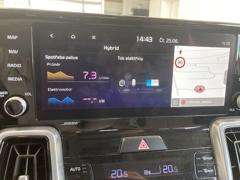 Kia Sorento HEV G 1.6 T-GDI GAMM - fotka 39 z 45