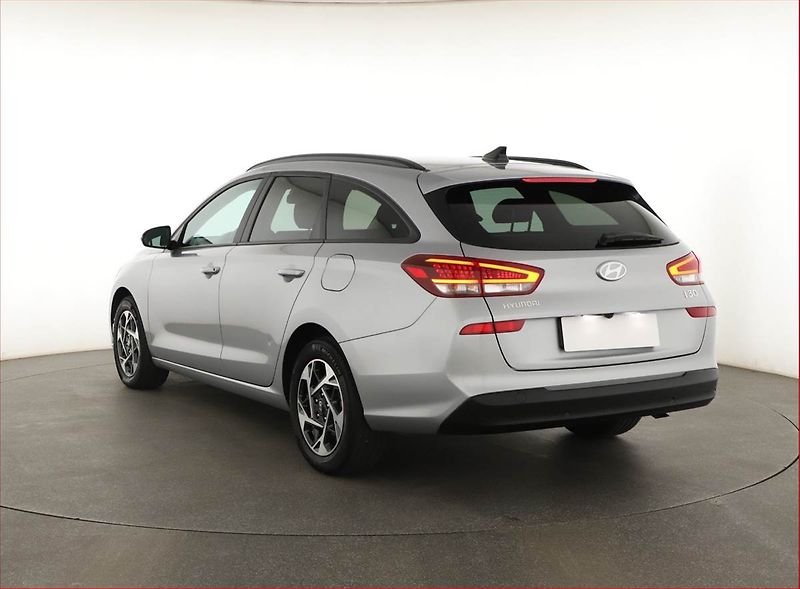 Hyundai i30 (2025) Smart 1.5 DPI, ČR,1.maj - fotka 4 z 20