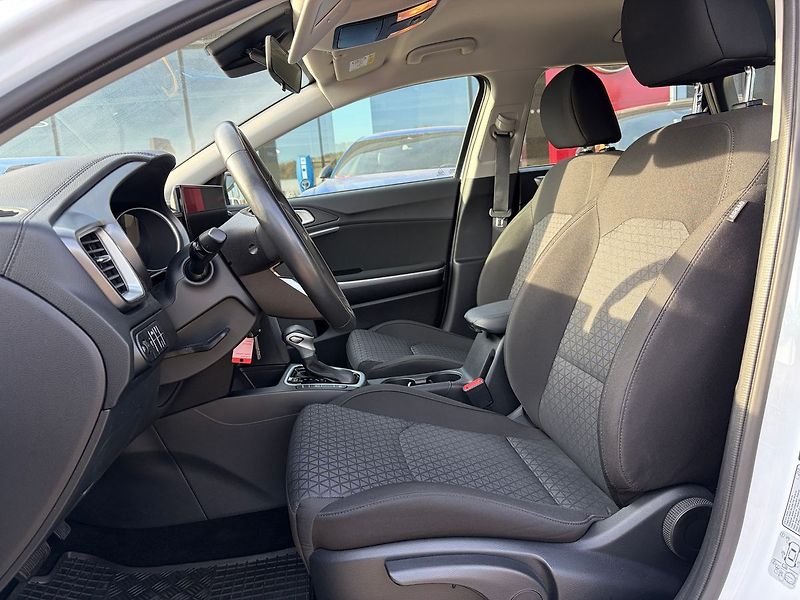 Kia Ceed 1.5 T-GDi SW 7DCT SPIN - fotka 6 z 10