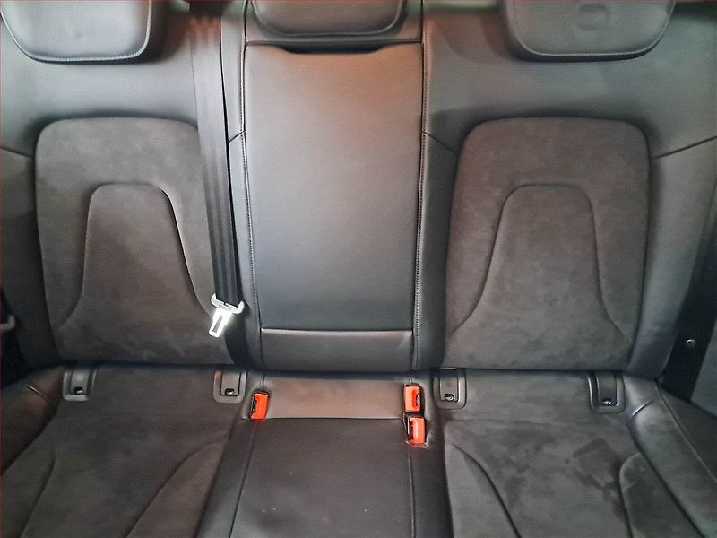 Audi A4 (2014) S-Line 3.0 TDI, 4X4, Automat - fotka 10 z 23