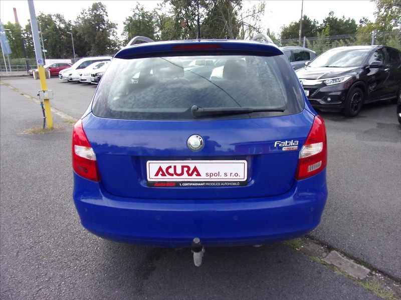 Škoda Fabia 1,4 16V - fotka 4 z 25